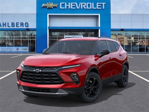 New 2025 Chevrolet Blazer LT w/ Convenience Package image 6