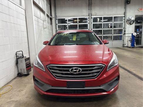 Used 2017 Hyundai Sonata Sport image 4