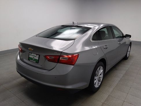 Used 2025 Chevrolet Malibu LT FWD image 9