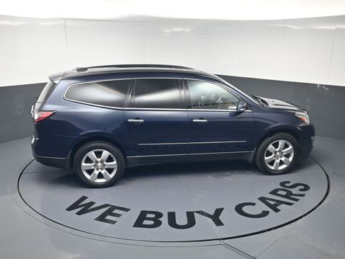 Used 2017 Chevrolet Traverse Premier image 34