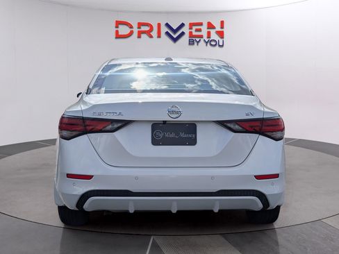 Used 2022 Nissan Sentra SV image 4
