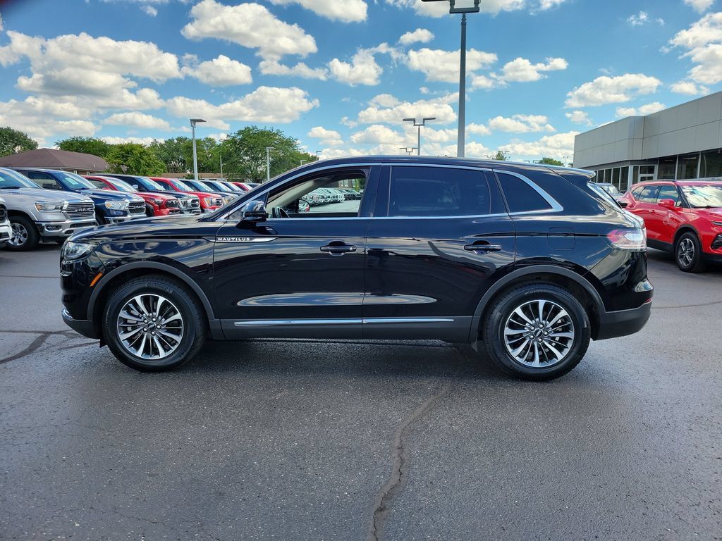 Certified 2023 Lincoln Nautilus FWD w/ Premium Package image 7