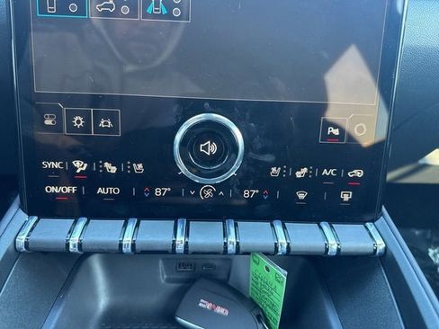 Certified 2026 GMC Terrain Elevation w/ Elevation Premium Package image 25