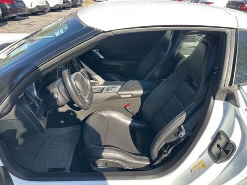 Used 2019 Chevrolet Corvette Stingray Coupe w/ 1LT image 9