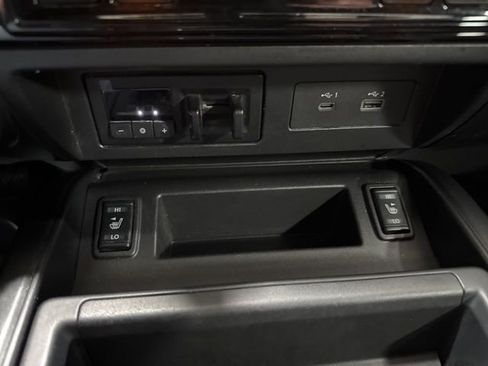 Used 2021 Nissan Titan PRO-4X w/ Pro-4x Convenience Package image 21