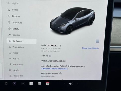 Used 2023 Tesla Model Y Long Range image 11
