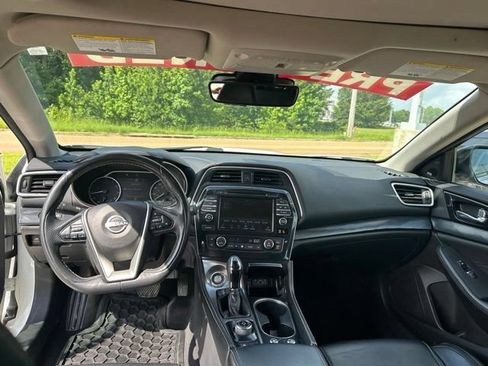 Used 2023 Nissan Maxima Platinum w/ Sport Mat Group FWD image 36