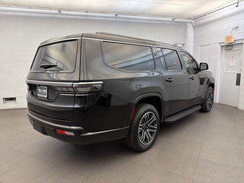 New 2026 Jeep Grand Wagoneer L 2WD image 4