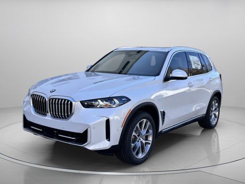 Used 2026 BMW X5 sDrive40i w/ Premium Package RWD image 2