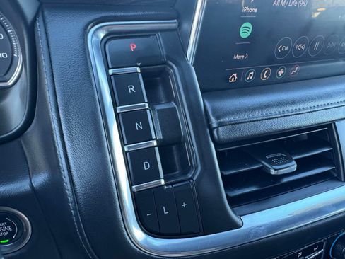 Used 2021 Chevrolet Tahoe LT AWD/4WD image 36