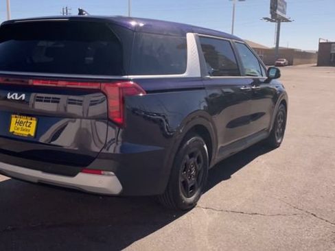 Used 2026 Kia Carnival FWD image 9