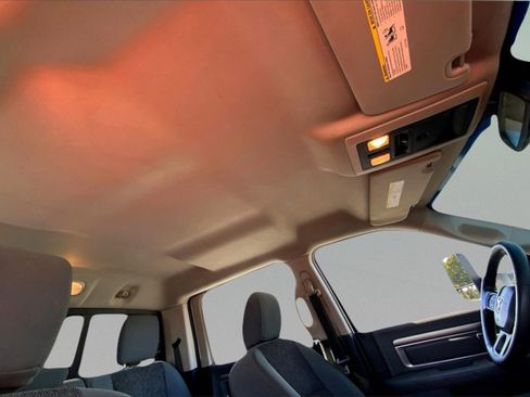 Used 2014 RAM 2500 SLT w/ Protection Group AWD/4WD image 20