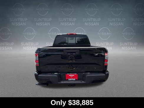 Used 2025 Nissan Frontier SL w/ Graphics Package AWD/4WD image 4