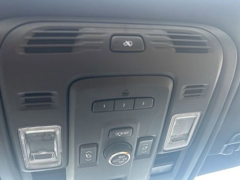 Used 2021 Cadillac Escalade Premium Luxury w/ Performance Package image 35