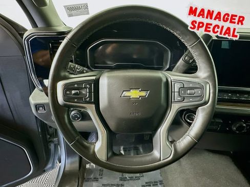Used 2025 Chevrolet Silverado 1500 LT RWD image 13