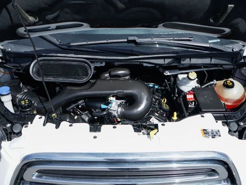 Used 2019 Ford Transit 350 XLT image 17