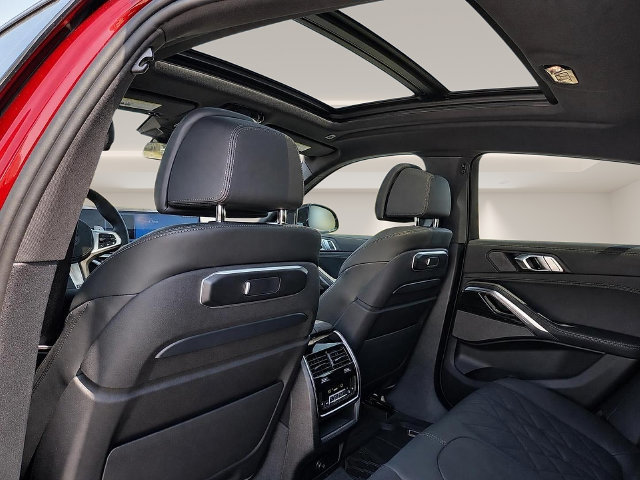 New 2027 BMW X6 xDrive40i w/ Climate Comfort Package AWD/4WD image 13