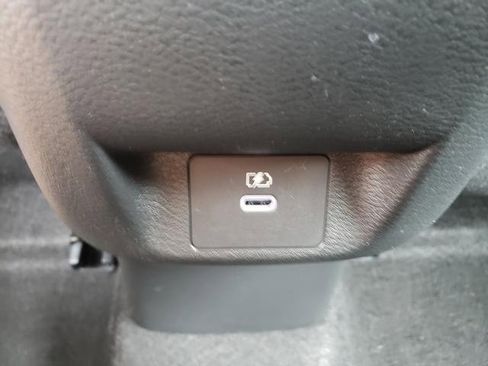 New 2025 Nissan Versa SV w/ Trunk Package image 14