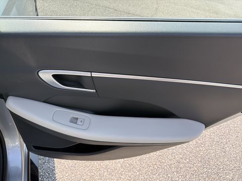 Used 2024 Hyundai Sonata SEL FWD image 27