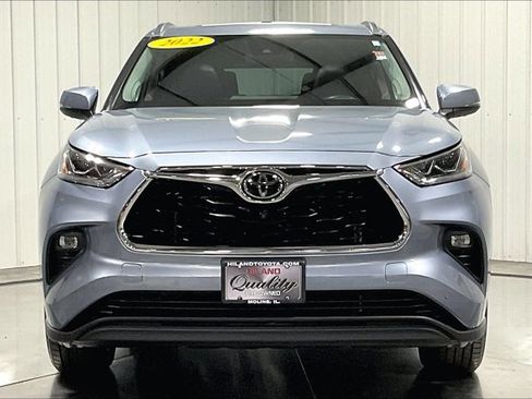 Used 2022 Toyota Highlander Limited image 2