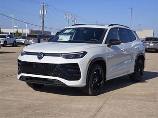 New 2026 Volkswagen Tiguan SE R-Line video 2