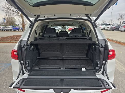 Used 2022 BMW X7 xDrive40i image 33