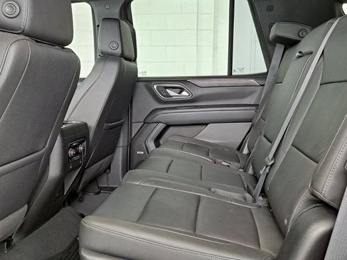 Used 2022 Chevrolet Tahoe LT w/ Luxury Package AWD/4WD image 27