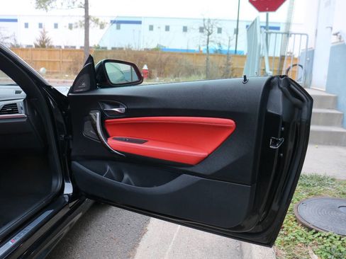 Used 2016 BMW M235i Convertible image 34