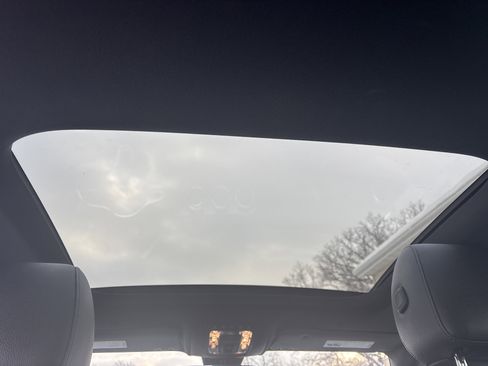 Used 2022 Mercedes-Benz A 220 4MATIC image 3