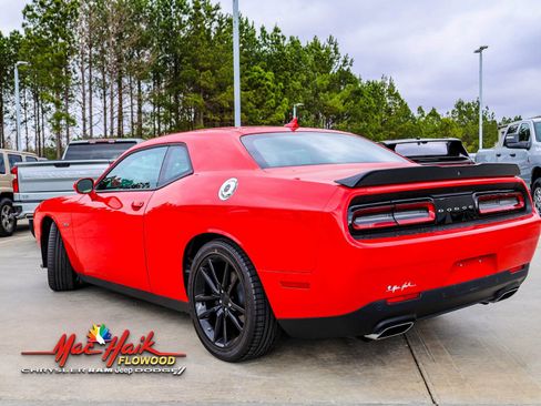 Used 2023 Dodge Challenger R/T w/ Plus Package image 4
