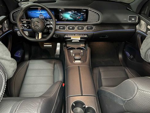 New 2026 Mercedes-Benz GLS 580 4MATIC image 46