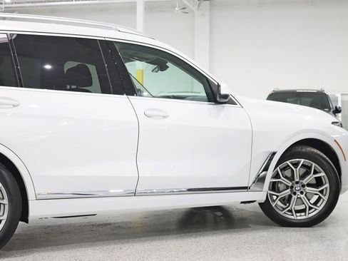 Used 2024 BMW X7 xDrive40i AWD/4WD image 11