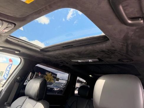 Used 2024 Kia Telluride SX Prestige X-Pro AWD/4WD image 19