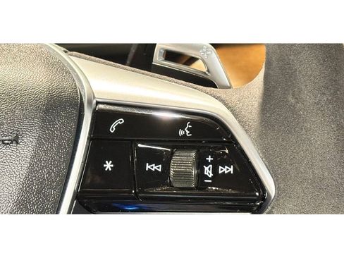 Used 2023 Audi e-tron GT Prestige w/ Prestige Package image 28