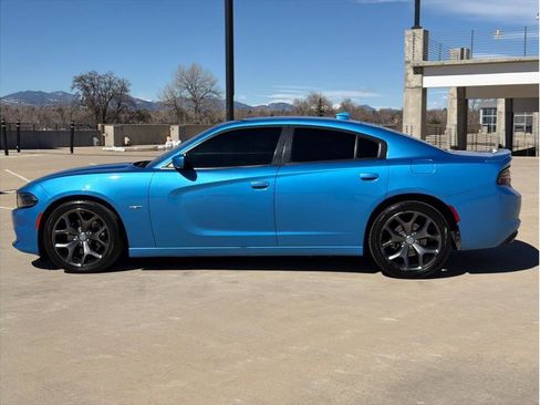 Used 2015 Dodge Charger R/T image 4