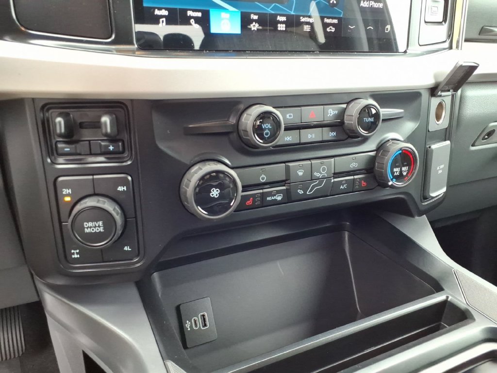 New 2027 Ford F250 XLT w/ XLT Premium Package AWD/4WD image 23