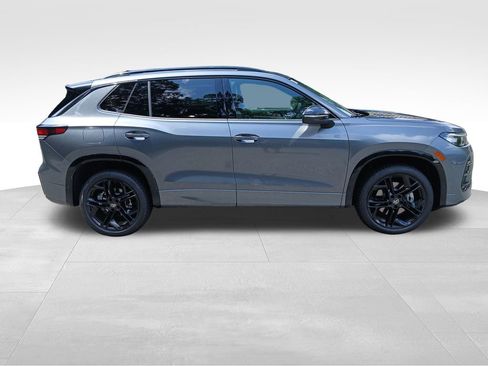 Used 2025 Volkswagen Tiguan SE R-Line image 7