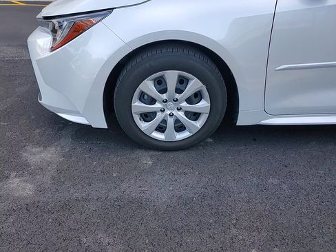 Used 2022 Toyota Corolla LE image 7