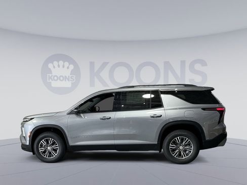 New 2026 Chevrolet Traverse LT w/ Enhanced Driving Package image 13