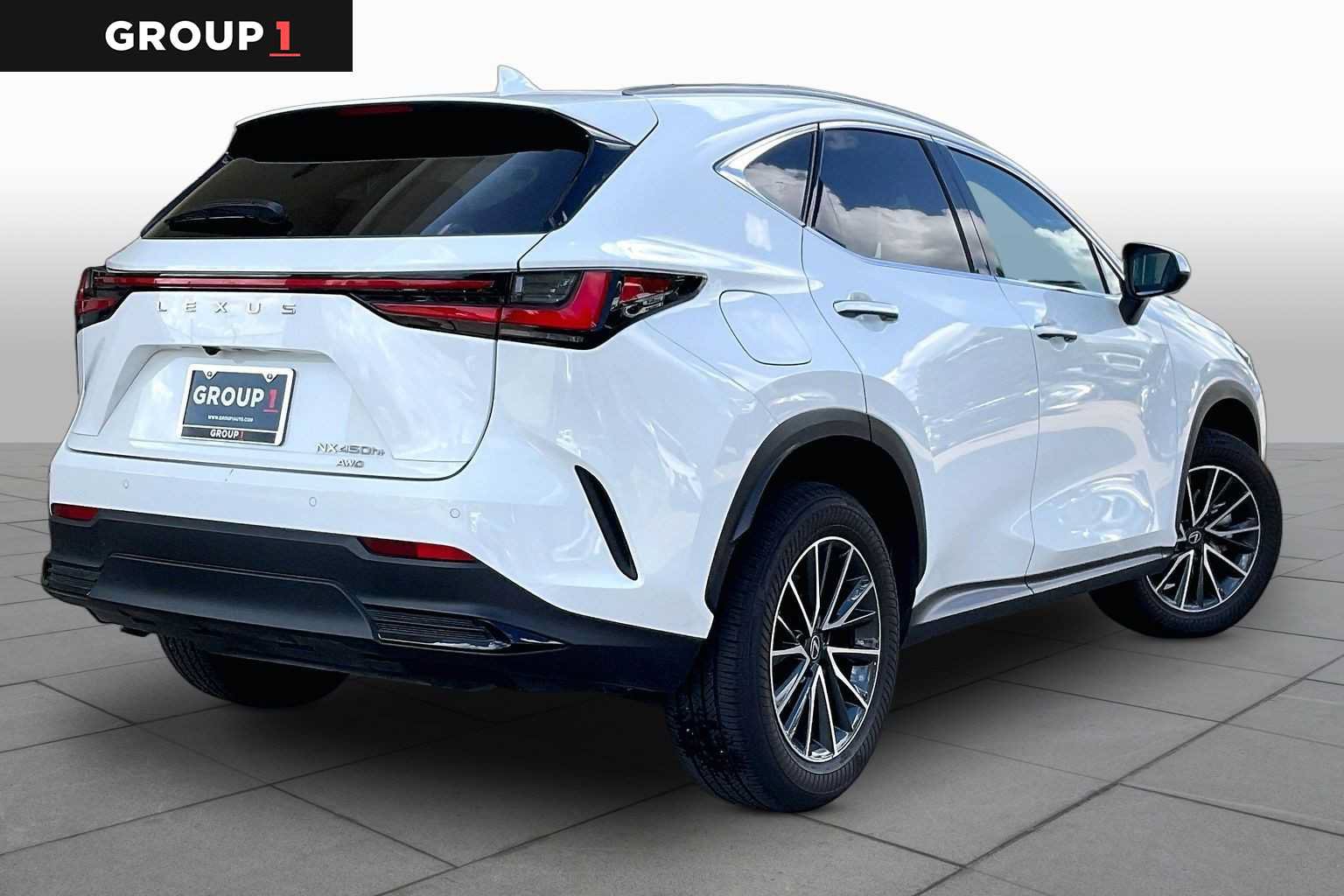 Used 2026 Lexus NX 450h+ AWD w/ Luxury Package image 11