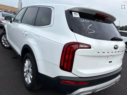 Used 2020 Kia Telluride LX FWD image 2