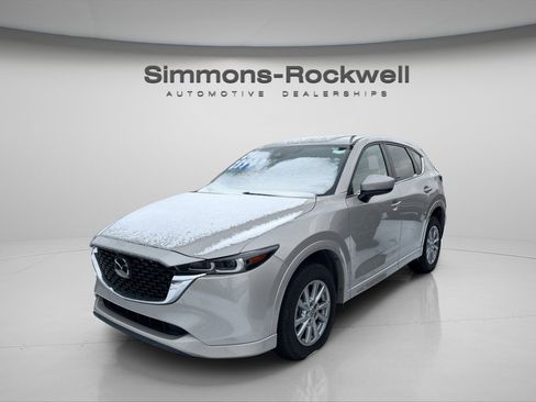 Used 2024 MAZDA CX-5 AWD 2.5 S w/ Select Package image 4