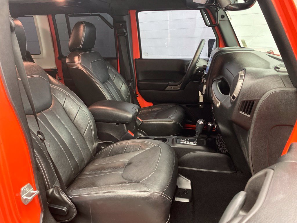 Used 2015 Jeep Wrangler Unlimited Sport w/ Quick Order Package 24S AWD/4WD image 21