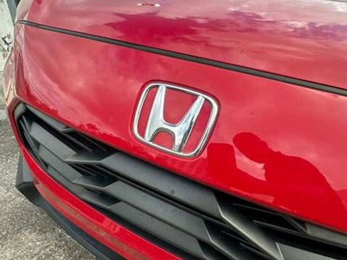 Used 2024 Honda HR-V Sport image 12