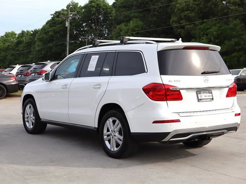Used 2015 Mercedes-Benz GL 320 BlueTEC 4MATIC image 5