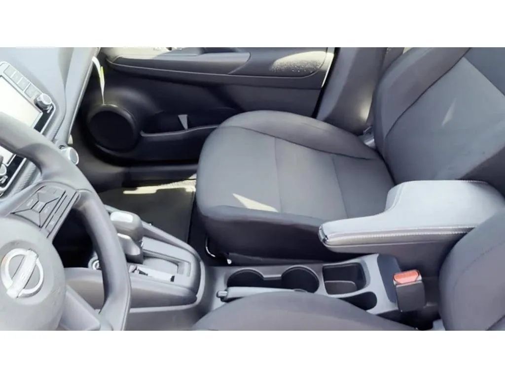 Used 2025 Nissan Kicks Play S FWD image 14