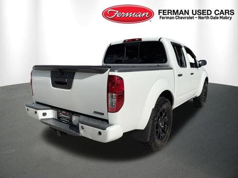 Used 2021 Nissan Frontier SV w/ Midnight Edition Floor Mats RWD image 5