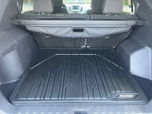 Used 2024 Chevrolet Equinox LS w/ LS Convenience Package AWD/4WD image 17