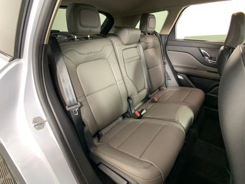 New 2025 Lincoln Corsair Premiere w/ Equipment Group 101A image 32