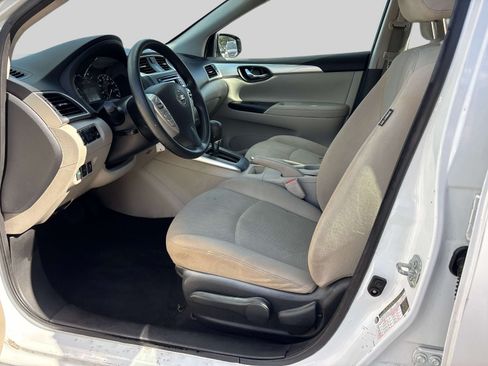 Used 2017 Nissan Sentra S w/ S Style Package FWD image 9